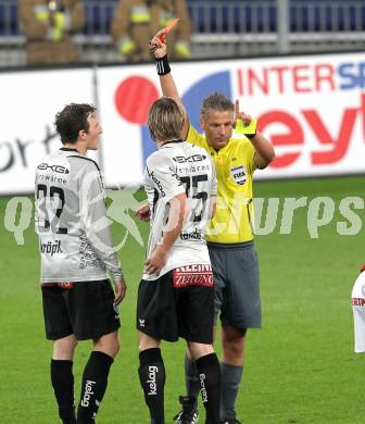 Fussball. Bundesliga. SK Austria Kelag Kaernten gegen LASK Linz.  Rote Karte fuer Mario Kroepfl, Schiedsrichter Bernhard Brugger (Austria Kaernten). Klagenfurt, 5.5.2010. 
Foto: Kuess

---
pressefotos, pressefotografie, kuess, qs, qspictures, sport, bild, bilder, bilddatenbank