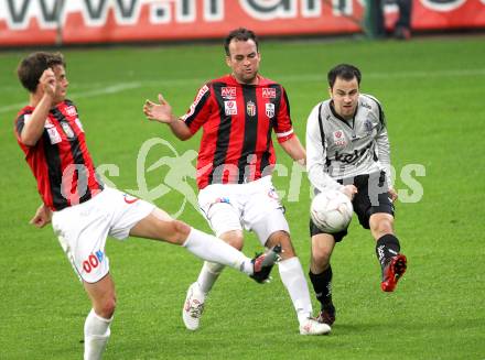 Fussball. Bundesliga. SK Austria Kelag Kaernten gegen LASK Linz.  Leonhard Kaufmann, (Austria Kaernten), Chincilla (Linz). Klagenfurt, 5.5.2010. 
Foto: Kuess

---
pressefotos, pressefotografie, kuess, qs, qspictures, sport, bild, bilder, bilddatenbank