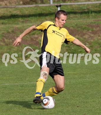 Fussball Unterliga Ost. SV Ludmannsdorf gegen ASKOE Koettmannsdorf.  Ferenczi Gabor (Koettmannsdorf). Ludmannsdorf, am 18.4.2010.
Foto: Kuess
---
pressefotos, pressefotografie, kuess, qs, qspictures, sport, bild, bilder, bilddatenbank