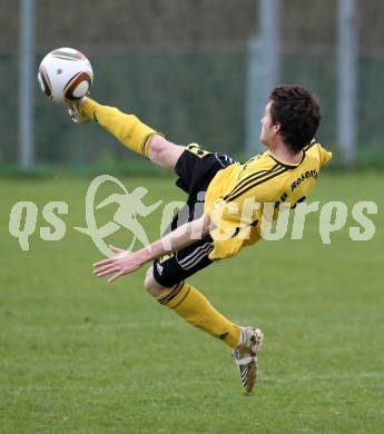 Fussball Unterliga Ost. SV Ludmannsdorf gegen ASKOE Koettmannsdorf.  Woschnak Daniel (Koettmannsdorf). Ludmannsdorf, am 18.4.2010.
Foto: Kuess
---
pressefotos, pressefotografie, kuess, qs, qspictures, sport, bild, bilder, bilddatenbank