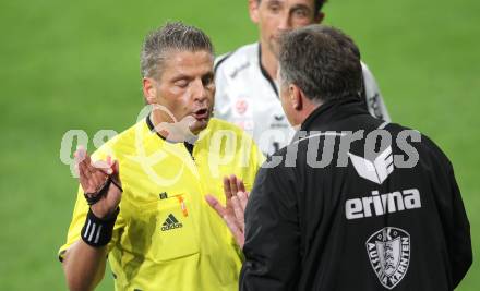 Fussball. Bundesliga. SK Austria Kelag Kaernten gegen LASK Linz.  Trainer Joze Prelogar  (Austria Kaernten), Schiedsrichter Bernhard Brugger. Klagenfurt, 5.5.2010. 
Foto: Kuess

---
pressefotos, pressefotografie, kuess, qs, qspictures, sport, bild, bilder, bilddatenbank