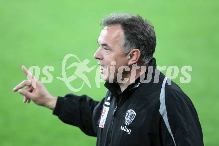 Fussball. Bundesliga. SK Austria Kelag Kaernten gegen LASK Linz.  Trainer Joze Prelogar (Austria Kaernten) Klagenfurt, 5.5.2010. 
Foto: Kuess

---
pressefotos, pressefotografie, kuess, qs, qspictures, sport, bild, bilder, bilddatenbank