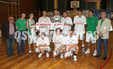 Basketball. Kaerntner Liga. Finale. KOS Klagenfurt gegen Woerthersee Piraten. Mannschaftsfoto KOS. Klagenfurt, 6.5.2010.
Foto: Kuess
---
pressefotos, pressefotografie, kuess, qs, qspictures, sport, bild, bilder, bilddatenbank