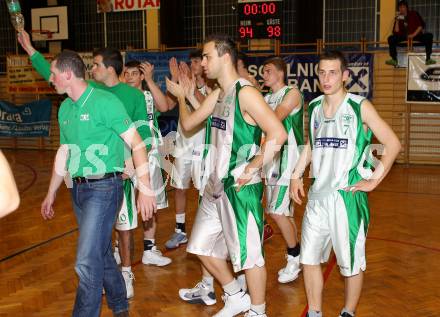 Basketball. Kaerntner Liga. Finale. KOS Klagenfurt gegen Woerthersee Piraten. Enttaeuschung bei KOS. Klagenfurt, 6.5.2010.
Foto: Kuess
---
pressefotos, pressefotografie, kuess, qs, qspictures, sport, bild, bilder, bilddatenbank