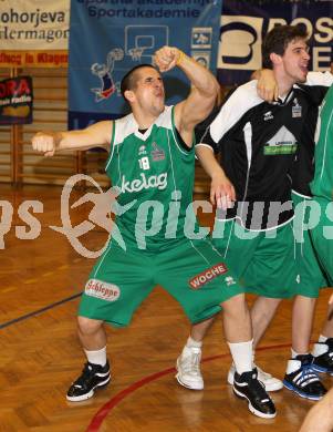 Basketball. Kaerntner Liga. Finale. KOS Klagenfurt gegen Woerthersee Piraten. Jubel Piraten. Klagenfurt, 6.5.2010.
Foto: Kuess
---
pressefotos, pressefotografie, kuess, qs, qspictures, sport, bild, bilder, bilddatenbank