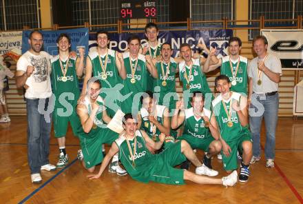 Basketball. Kaerntner Liga. Finale. KOS Klagenfurt gegen Woerthersee Piraten. Jubel Piraten. Klagenfurt, 6.5.2010.
Foto: Kuess
---
pressefotos, pressefotografie, kuess, qs, qspictures, sport, bild, bilder, bilddatenbank