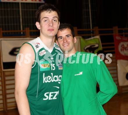 Basketball. Kaerntner Liga. Finale. KOS Klagenfurt gegen Woerthersee Piraten. Rasid Mahalbasic (Piraten), Matic Ribic (KOS). Klagenfurt, 6.5.2010.
Foto: Kuess
---
pressefotos, pressefotografie, kuess, qs, qspictures, sport, bild, bilder, bilddatenbank