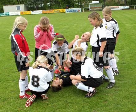 Fussball. Girlies Cup. Feffernitz, 8.5.2010.
Foto: Kuess
---
pressefotos, pressefotografie, kuess, qs, qspictures, sport, bild, bilder, bilddatenbank