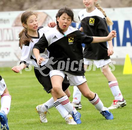 Fussball. Girlies Cup. Feffernitz, 8.5.2010.
Foto: Kuess
---
pressefotos, pressefotografie, kuess, qs, qspictures, sport, bild, bilder, bilddatenbank