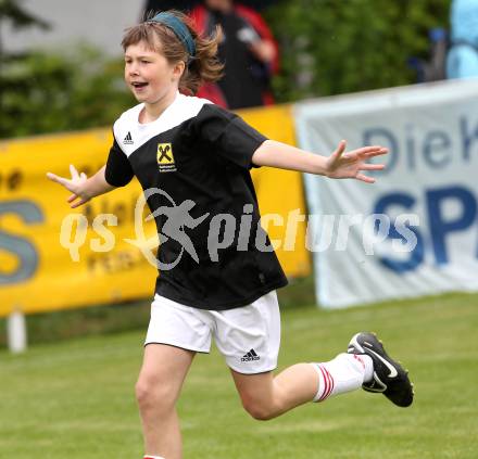 Fussball. Girlies Cup. Feffernitz, 8.5.2010.
Foto: Kuess
---
pressefotos, pressefotografie, kuess, qs, qspictures, sport, bild, bilder, bilddatenbank