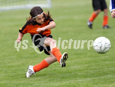 Fussball. Girlies Cup.  Feffernitz, 8.5.2010.
Foto: Kuess
---
pressefotos, pressefotografie, kuess, qs, qspictures, sport, bild, bilder, bilddatenbank