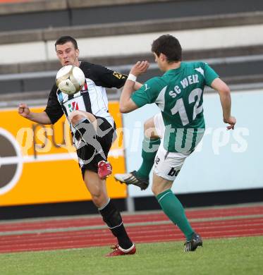 Fussball. Regionalliga. SK St. Andrae/Lavanttal gegen SC Sparkasse Elin Weiz. Stanisavlevic Devid (St. Andrae), Mauerhofer Sascha (Weiz). Wolfsberg, 7.5.2010.
Foto: Kuess

---
pressefotos, pressefotografie, kuess, qs, qspictures, sport, bild, bilder, bilddatenbank