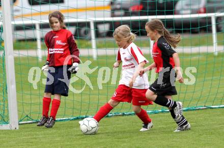 Fussball. Girlies Cup. Feffernitz, 8.5.2010.
Foto: Kuess
---
pressefotos, pressefotografie, kuess, qs, qspictures, sport, bild, bilder, bilddatenbank