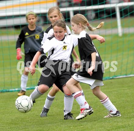 Fussball. Girlies Cup. Feffernitz, 8.5.2010.
Foto: Kuess
---
pressefotos, pressefotografie, kuess, qs, qspictures, sport, bild, bilder, bilddatenbank