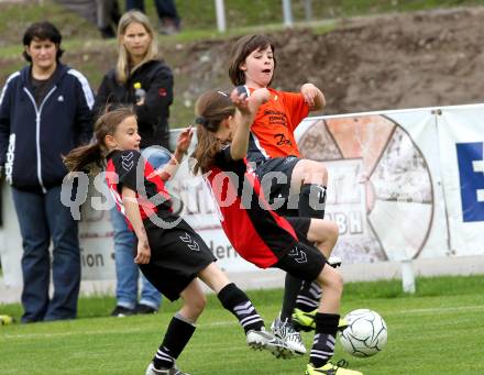 Fussball. Girlies Cup.  Feffernitz, 8.5.2010.
Foto: Kuess
---
pressefotos, pressefotografie, kuess, qs, qspictures, sport, bild, bilder, bilddatenbank