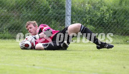 Fussball Unterliga Ost. ASKOE Koettmannsdorf gegen SK Kuehnsdorf. Benjamin Reichart (Kuehnsdorf). Klagenfurt, am 9.5.2010.
Foto: Kuess
---
pressefotos, pressefotografie, kuess, qs, qspictures, sport, bild, bilder, bilddatenbank