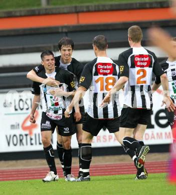 Fussball. Regionalliga. WAC SK St. Andrae/Lavanttal gegen SAK Celovec/Klagenfurt. Torjubel Markus Kreuz, Christian Falk (St.Andrae). Wolfsberg, 11.5.2010. 
Foto: Kuess

---
pressefotos, pressefotografie, kuess, qs, qspictures, sport, bild, bilder, bilddatenbank