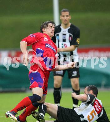 Fussball. Regionalliga. WAC SK St. Andrae/Lavanttal gegen SAK Celovec/Klagenfurt.  Hannes Franz Jochum, (St.Andrae), Grega Triplat (SAK). Klagenfurt, 11.5.2010. 
Foto: Kuess

---
pressefotos, pressefotografie, kuess, qs, qspictures, sport, bild, bilder, bilddatenbank