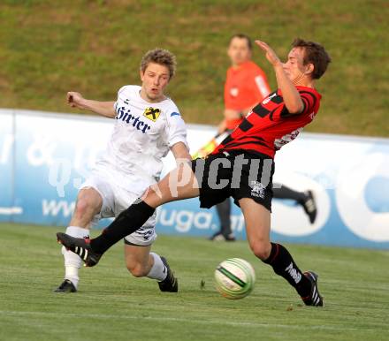 Fussball. Regionalliga. FC St. Veit gegen SV Leibnitz Flavia Solva .  Patrick Hoelbling, (St.Veit), Stefan Kammerhofer (Flavia Solva). St.Veit, 12.5.2010. 
Foto: Kuess

---
pressefotos, pressefotografie, kuess, qs, qspictures, sport, bild, bilder, bilddatenbank