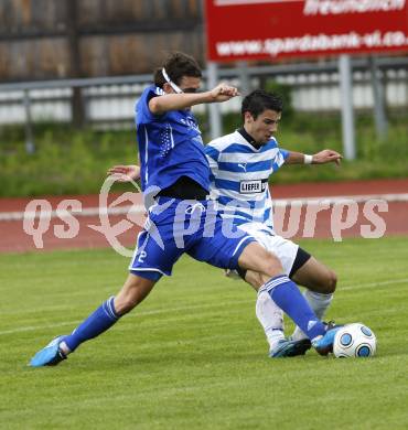 Fussball Kaerntner Liga. VSV gegen SK Treibach. Sandro Michael Ebner (VSV), Christian Hutter (Treibach). Villach, am 13.5.2010.
Foto: Kuess
---
pressefotos, pressefotografie, kuess, qs, qspictures, sport, bild, bilder, bilddatenbank