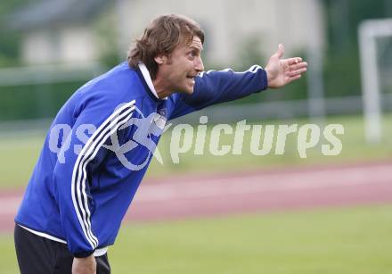 Fussball Kaerntner Liga. VSV gegen SK Treibach. Trainer Guido Frank (Treibach). Villach, am 13.5.2010.
Foto: Kuess
---
pressefotos, pressefotografie, kuess, qs, qspictures, sport, bild, bilder, bilddatenbank