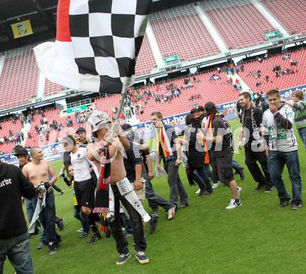 Fussball. Tipp3-Bundesliga. SK Austria Kaernten gegen SC Magna Wiener Neustadt. Fans. Klagenfurt, 13.5.2010. 
Foto: Kuess 

---
pressefotos, pressefotografie, kuess, qs, qspictures, sport, bild, bilder, bilddatenbank