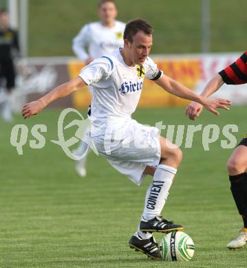 Fussball. Regionalliga. FC St. Veit gegen SV Leibnitz Flavia Solva . Michael Mulyk  (St.Veit) St.Veit, 12.5.2010. 
Foto: Kuess

---
pressefotos, pressefotografie, kuess, qs, qspictures, sport, bild, bilder, bilddatenbank