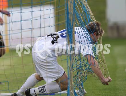 Fussball. Regionalliga. FC St. Veit gegen SV Leibnitz Flavia Solva . Patrick Hoelbling (St.Veit). St.Veit, 12.5.2010. 
Foto: Kuess

---
pressefotos, pressefotografie, kuess, qs, qspictures, sport, bild, bilder, bilddatenbank