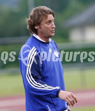 Fussball Kaerntner Liga. VSV gegen SK Treibach. Trainer Guido Frank (Treibach). Villach, am 13.5.2010.
Foto: Kuess
---
pressefotos, pressefotografie, kuess, qs, qspictures, sport, bild, bilder, bilddatenbank