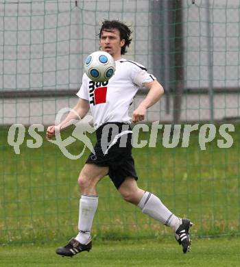 Fussball Kaerntner Liga. SVG Bleiburg gegen ATSV Wolfsberg. Wolfgang Pitschko (Bleiburg). Bleiburg, am 15.5.2010. 
Foto: Kuess
---
pressefotos, pressefotografie, kuess, qs, qspictures, sport, bild, bilder, bilddatenbank