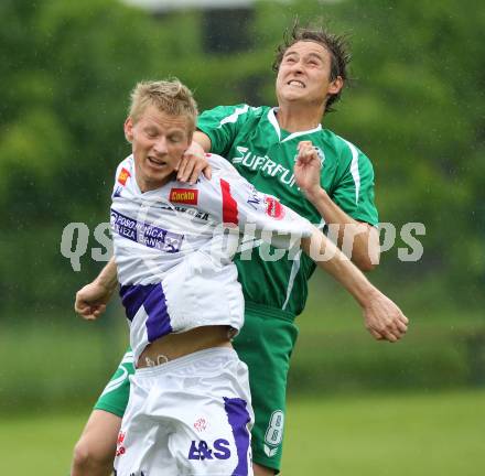 Fussball Regionalliga. SAK gegen FC Superfund Pasching. Rene Partl (SAK), Patrick Pircher (Pasching). Klagenfurt, am 15.5.2010.
Foto: Kuess
---
pressefotos, pressefotografie, kuess, qs, qspictures, sport, bild, bilder, bilddatenbank