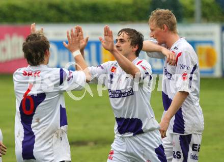 Fussball Regionalliga. SAK gegen FC Superfund Pasching. Torjubel Grega Triplat (SAK). Klagenfurt, am 15.5.2010.
Foto: Kuess
---
pressefotos, pressefotografie, kuess, qs, qspictures, sport, bild, bilder, bilddatenbank