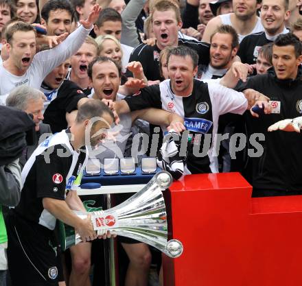 Fussbal. OEFB Stiegl Cup. Sturm Graz gegen FC Magna Wiener Neustadt. Jubel Sturm Graz. Klagenfurt, 16.5.2010. 
Foto: Kuess 

---
pressefotos, pressefotografie, kuess, qs, qspictures, sport, bild, bilder, bilddatenbank