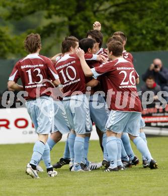 Fussball. Kaerntner Liga. SK Treibach gegen SV Feldkirchen. Jubel (Feldkirchen). Treibach, 16.5.2010.
Foto: Kuess
---
pressefotos, pressefotografie, kuess, qs, qspictures, sport, bild, bilder, bilddatenbank