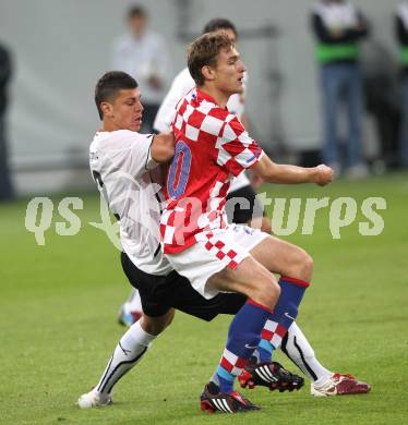 Fussball. Laenderspiel Oesterreich gegen Kroatien. Aleksandar Dragovic (Oesterreich), Nikica Jelavic (Kroatien). Klagenfurt, 19.5.2010. 
Foto: Kuess 

---
pressefotos, pressefotografie, kuess, qs, qspictures, sport, bild, bilder, bilddatenbank