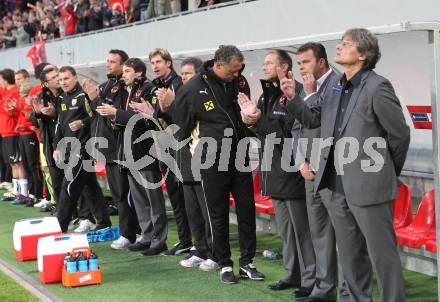 Fussball. Laenderspiel Oesterreich gegen Kroatien. Spielerbank. Co-Trainer Manfred Zsak, Trainer Didi Constantini (Oesterreich). Klagenfurt, 19.5.2010. 
Foto: Kuess 

---
pressefotos, pressefotografie, kuess, qs, qspictures, sport, bild, bilder, bilddatenbank