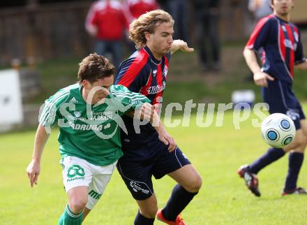 Fussball Unterliga Ost. SV ASKOE Holzbau Gasser Ludmannsdorf gegen ASKOE Zadruga St. Michael/Bl. Dejan Smeh (Ludmannsdorf), Juergen Galo  (St. Michael/Bl.). Ludmannsdorf, am 22.5.2010.
Foto: Kuess
---
pressefotos, pressefotografie, kuess, qs, qspictures, sport, bild, bilder, bilddatenbank