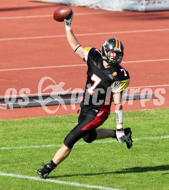 American Football. AFL. Carinthian Black Lions gegen Danube Dragons. Jubel Mario Wankmueller (Carinthian Black Lions) . Villach, am 24.5.2010.
Foto: Kuess
---
pressefotos, pressefotografie, kuess, qs, qspictures, sport, bild, bilder, bilddatenbank