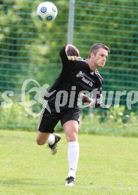 Fussball Unterliga Ost. SV ASKOE Holzbau Gasser Ludmannsdorf gegen ASKOE Zadruga St. Michael/Bl. Marko Azman (St. Michael/Bl.). Ludmannsdorf, am 22.5.2010.
Foto: Kuess
---
pressefotos, pressefotografie, kuess, qs, qspictures, sport, bild, bilder, bilddatenbank