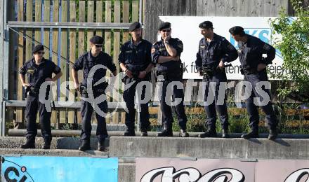 Fussball Regionalliga. SAK gegen GAK. Polizei. Klagenfurt, am 25.5.2010.
Foto: Kuess
---
pressefotos, pressefotografie, kuess, qs, qspictures, sport, bild, bilder, bilddatenbank