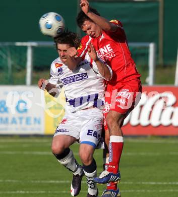 Fussball Regionalliga. SAK gegen GAK. Grega Triplat (SAK), David Fink (GAK). Klagenfurt, am 25.5.2010.
Foto: Kuess
---
pressefotos, pressefotografie, kuess, qs, qspictures, sport, bild, bilder, bilddatenbank