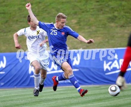 Fussball. Nationalmannschaft Slowakei gegen Kaernten Auswahl.  Thomas Hubocan, (Slowakei),  David Hebenstreit (Kaernten). St. Veit, am 26.5.2010.
Foto: Kuess

---
pressefotos, pressefotografie, kuess, qs, qspictures, sport, bild, bilder, bilddatenbank