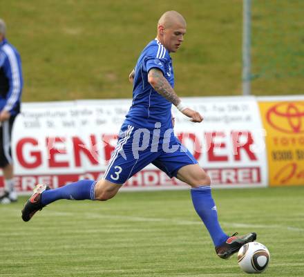 Fussball. Nationalmannschaft Slowakei gegen Kaernten Auswahl.  Martin Skrtel (Slowakei). St. Veit, am 26.5.2010.
Foto: Kuess

---
pressefotos, pressefotografie, kuess, qs, qspictures, sport, bild, bilder, bilddatenbank