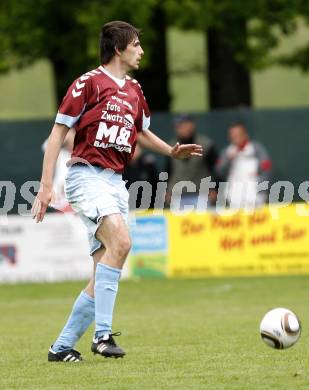 Fussball. Kaerntner Liga. SK Treibach gegen SV Feldkirchen. Noessler Christoph (Feldkirchen). Treibach, 16.5.2010.
Foto: Kuess
---
pressefotos, pressefotografie, kuess, qs, qspictures, sport, bild, bilder, bilddatenbank