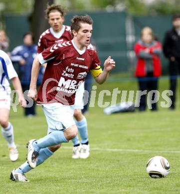 Fussball. Kaerntner Liga. SK Treibach gegen SV Feldkirchen. Regal Mathias (Feldkirchen). Treibach, 16.5.2010.
Foto: Kuess
---
pressefotos, pressefotografie, kuess, qs, qspictures, sport, bild, bilder, bilddatenbank