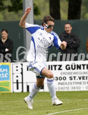 Fussball. Kaerntner Liga. SK Treibach gegen SV Feldkirchen. Hutter Christian (Treibach). Treibach, 16.5.2010.
Foto: Kuess
---
pressefotos, pressefotografie, kuess, qs, qspictures, sport, bild, bilder, bilddatenbank