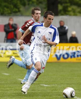 Fussball. Kaerntner Liga. SK Treibach gegen SV Feldkirchen. Wolfger Andreas (Treibach). Treibach, 16.5.2010.
Foto: Kuess
---
pressefotos, pressefotografie, kuess, qs, qspictures, sport, bild, bilder, bilddatenbank