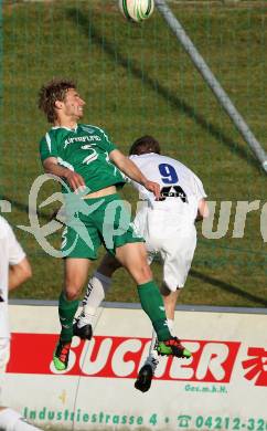 Fussball Regionalliga. FC St. Veit gegen FC Superfund Pasching. Josef Hudelist (St. Veit), Marc Sand (Pasching). St. Veit, am 28.5.2010.
Foto: Kuess
---
pressefotos, pressefotografie, kuess, qs, qspictures, sport, bild, bilder, bilddatenbank