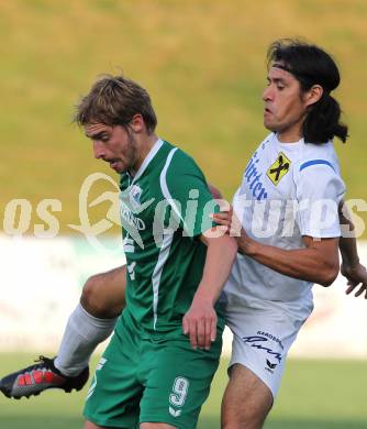 Fussball Regionalliga. FC St. Veit gegen FC Superfund Pasching. Carlos Chaile (St. Veit), Marc Sand (Pasching). St. Veit, am 28.5.2010.
Foto: Kuess
---
pressefotos, pressefotografie, kuess, qs, qspictures, sport, bild, bilder, bilddatenbank