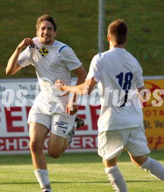 Fussball Regionalliga. FC St. Veit gegen FC Superfund Pasching. Torjubel Michael Novak (St. Veit). St. Veit, am 28.5.2010.
Foto: Kuess
---
pressefotos, pressefotografie, kuess, qs, qspictures, sport, bild, bilder, bilddatenbank